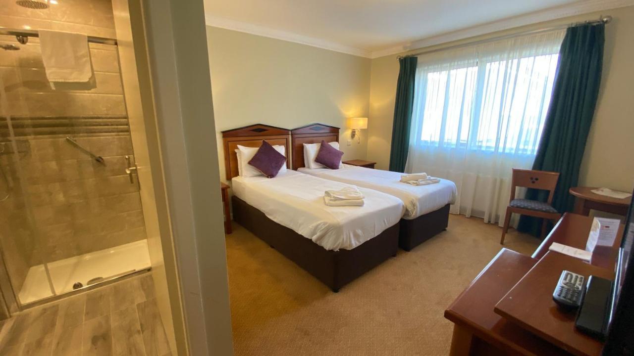 Lawlors Hotel دونغارفان المظهر الخارجي الصورة